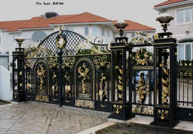 Kuta brama pałacowa bp46