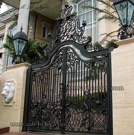 ekskluzywna brama pałacowa z koroną bp4
